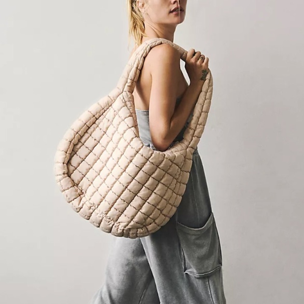FP Movement quilted tote bag carryall beige sand hobo large zipper shoulder - Picture 6 of 13